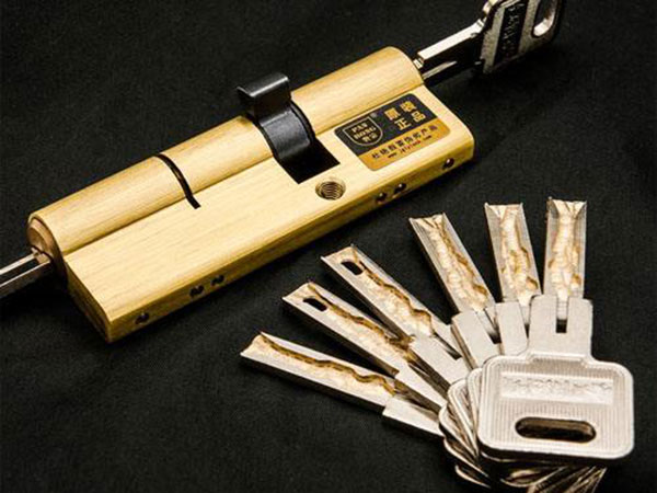 宁江24小时上门开锁公司