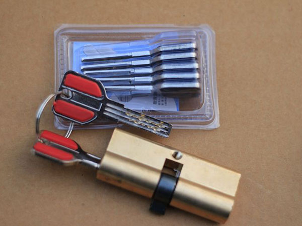 宁江24小时上门开锁公司